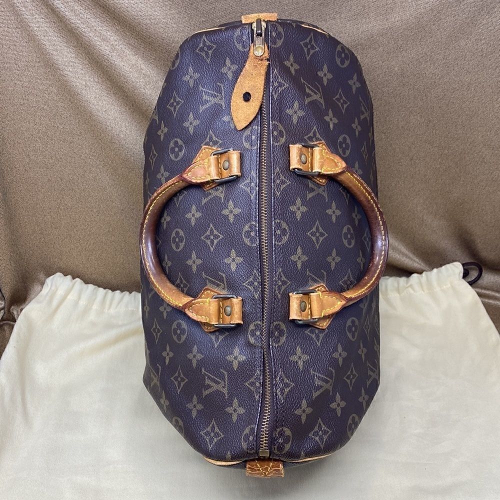 Authentic LOUIS VUITTON Speedy 35 Monogram - Picture 8 of 16